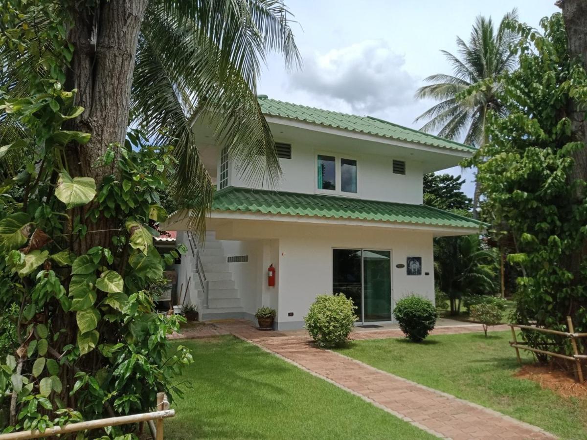 The Beach Boutique Resort Banpaknampran Kültér fotó