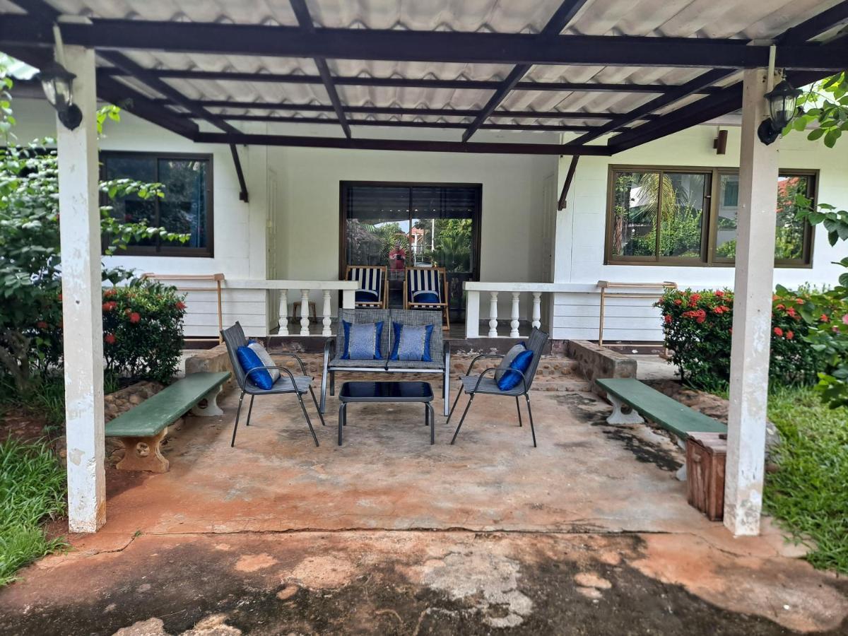 The Beach Boutique Resort Banpaknampran Kültér fotó