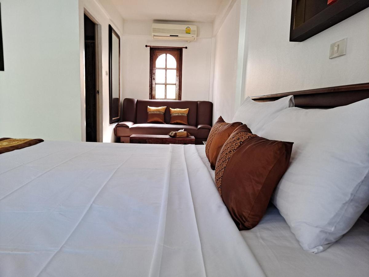 The Beach Boutique Resort Banpaknampran Kültér fotó