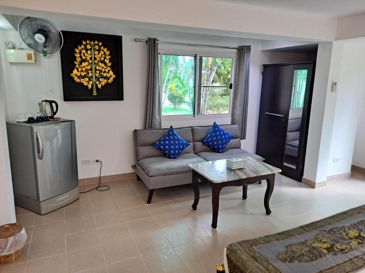 The Beach Boutique Resort Banpaknampran Kültér fotó