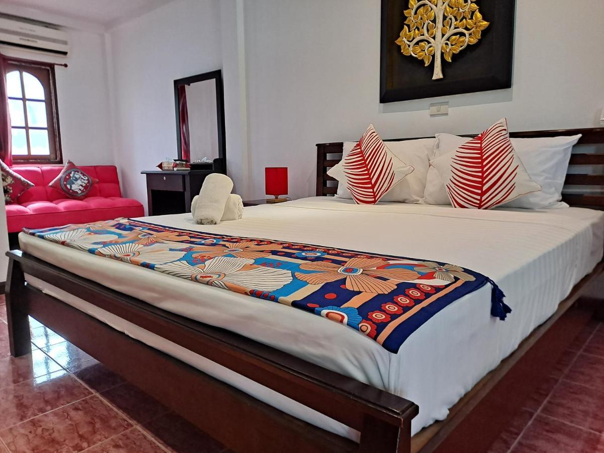 The Beach Boutique Resort Banpaknampran Kültér fotó