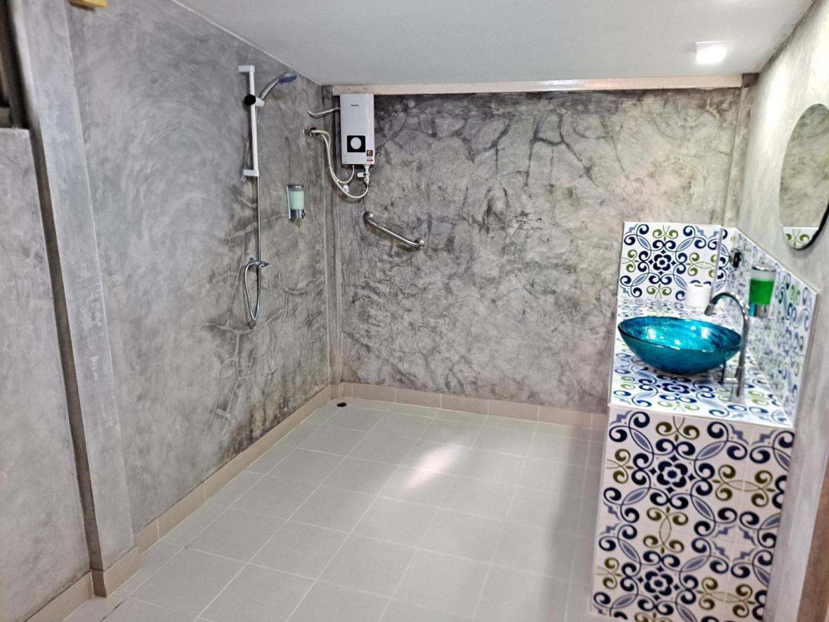 The Beach Boutique Resort Banpaknampran Kültér fotó