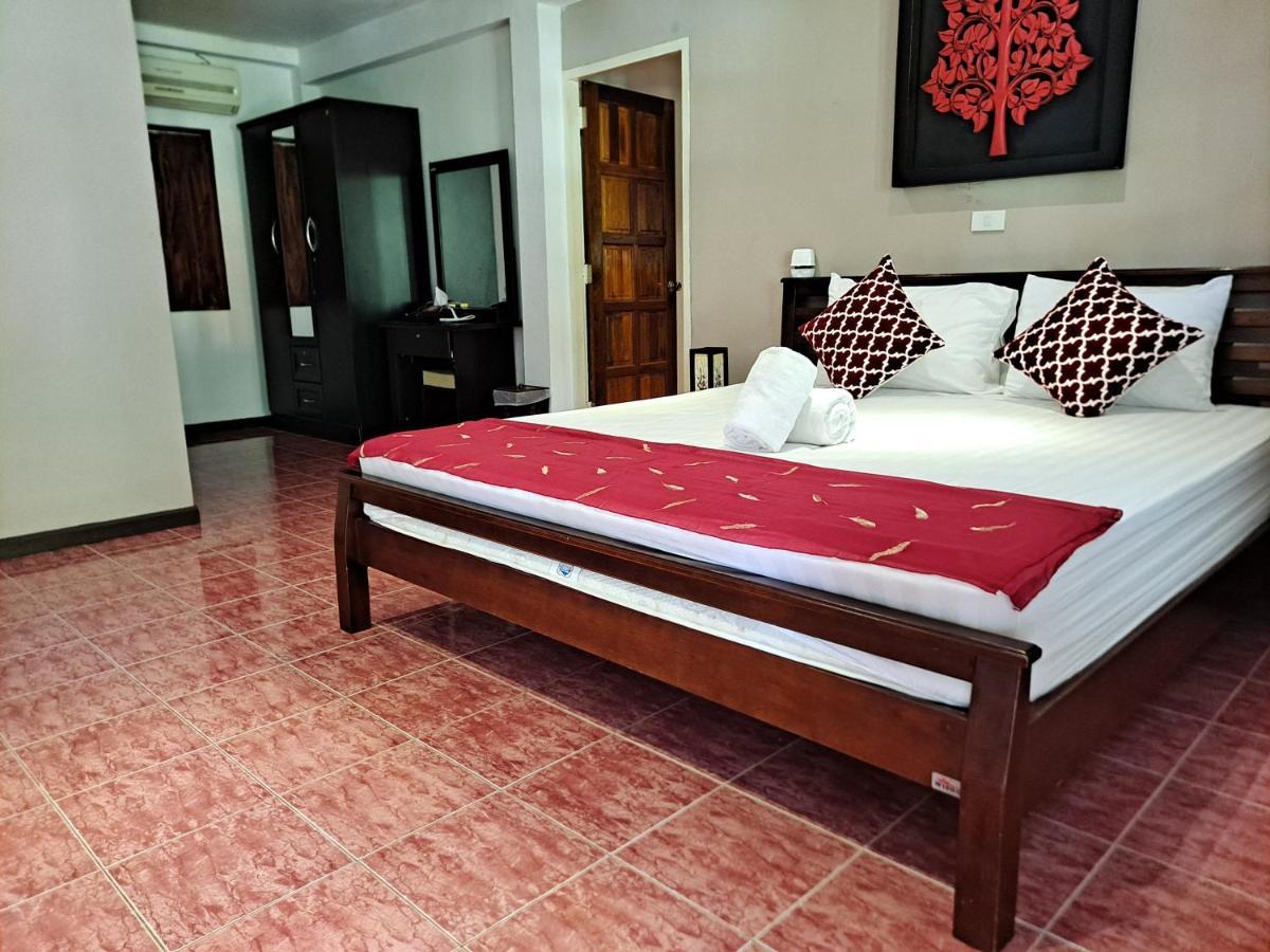 The Beach Boutique Resort Banpaknampran Kültér fotó