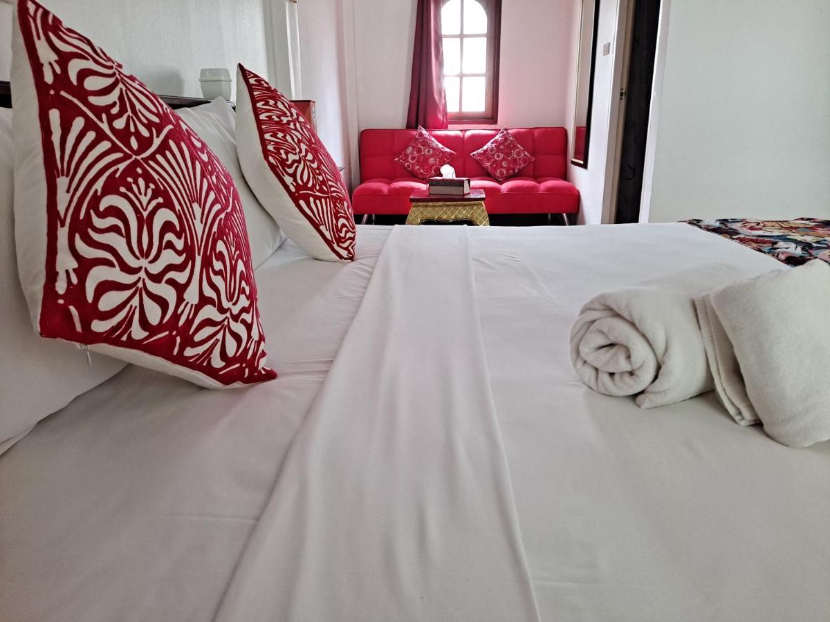 The Beach Boutique Resort Banpaknampran Kültér fotó