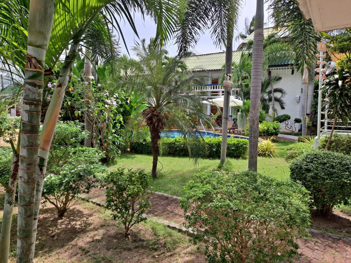 The Beach Boutique Resort Banpaknampran Kültér fotó