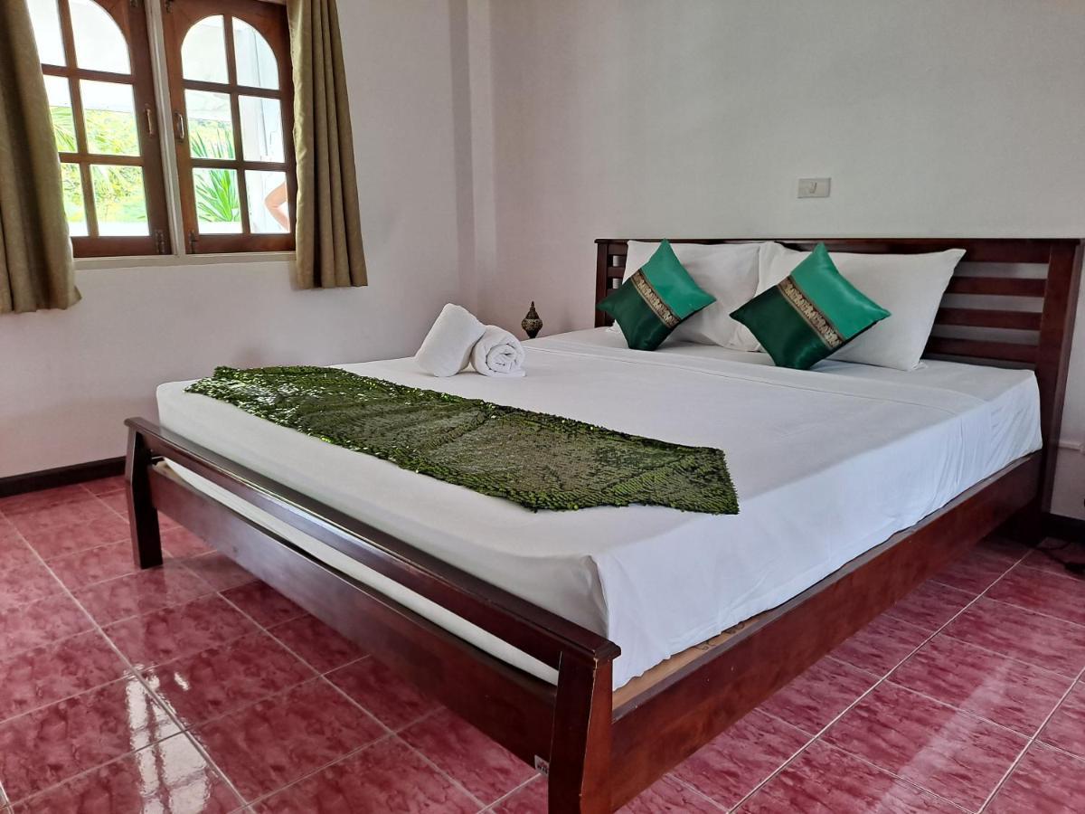 The Beach Boutique Resort Banpaknampran Kültér fotó