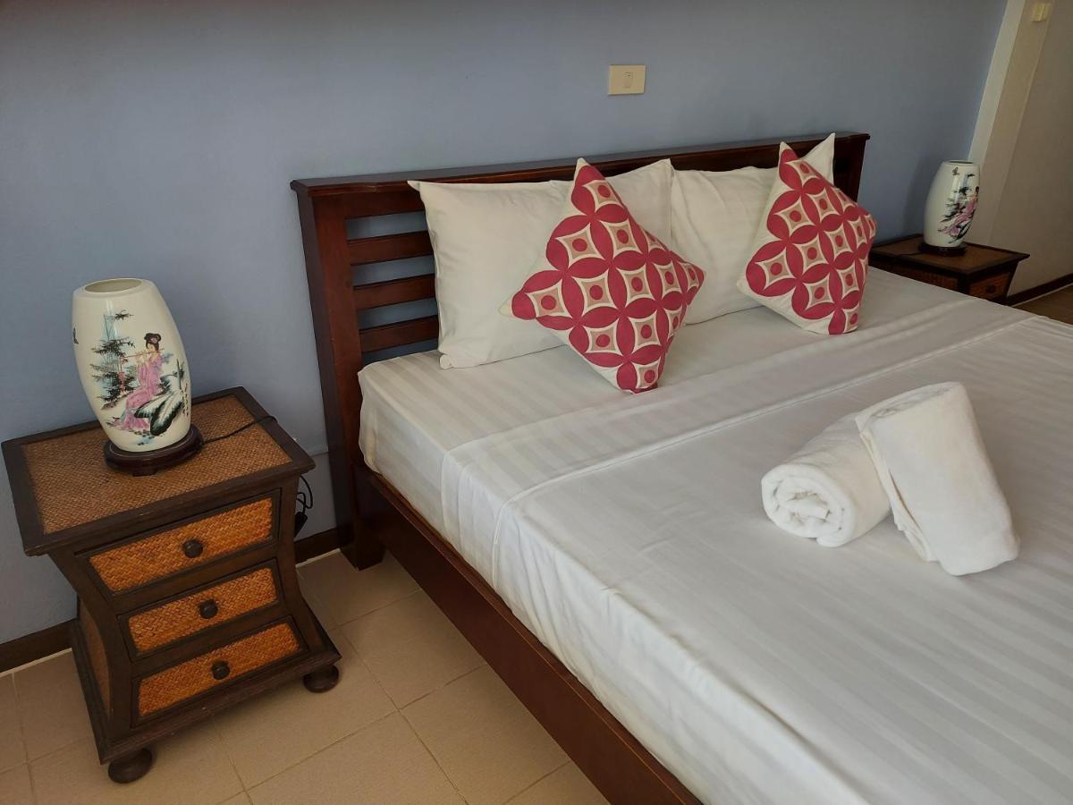 The Beach Boutique Resort Banpaknampran Kültér fotó