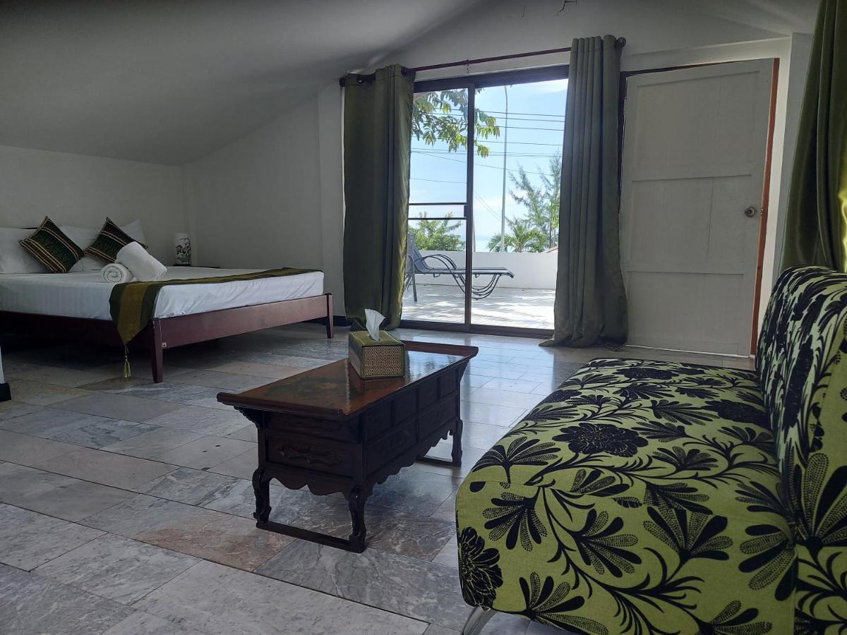 The Beach Boutique Resort Banpaknampran Kültér fotó